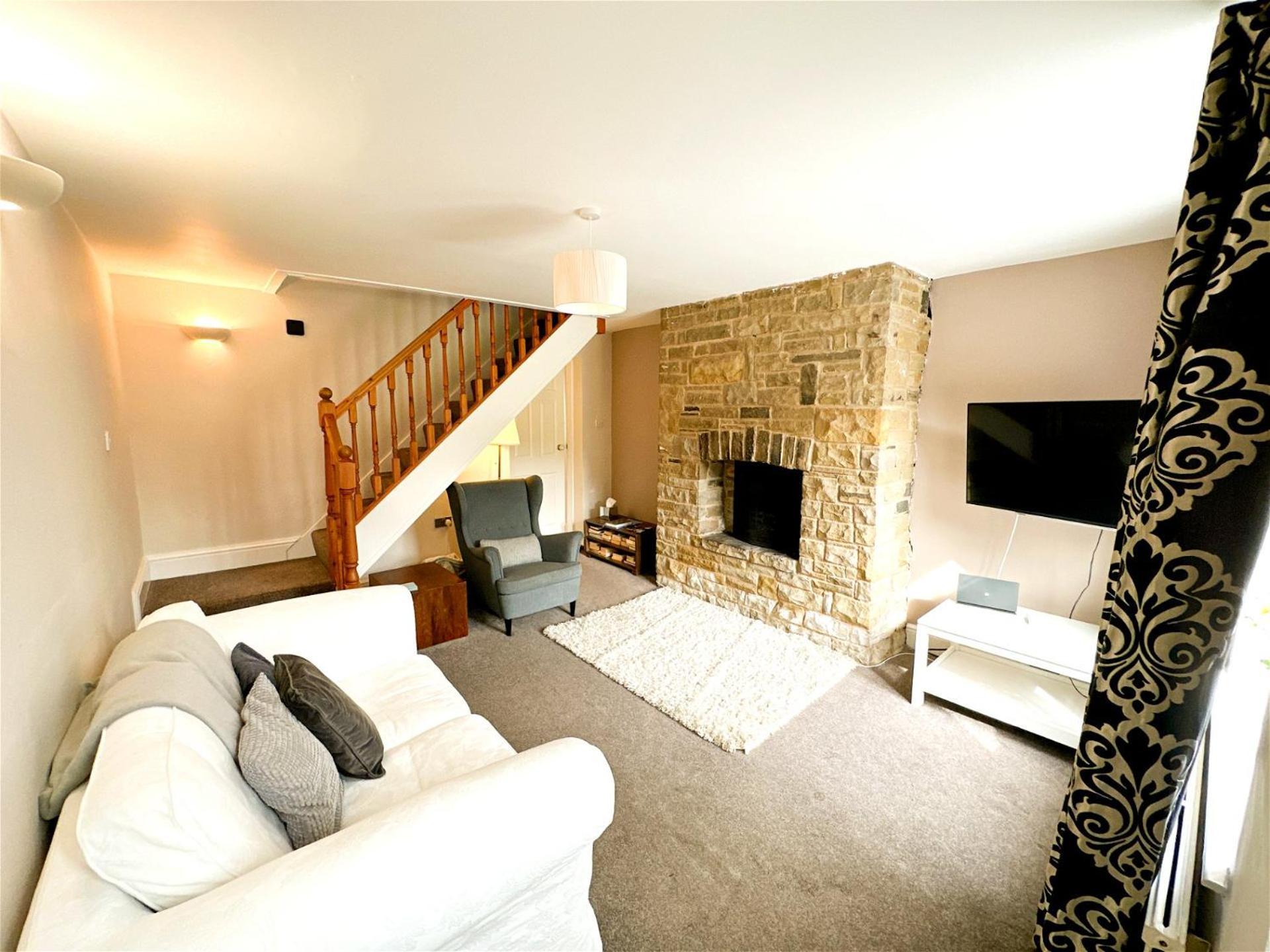 Country Cottage With Church View And Fireplace Near Leeds & York エクステリア 写真